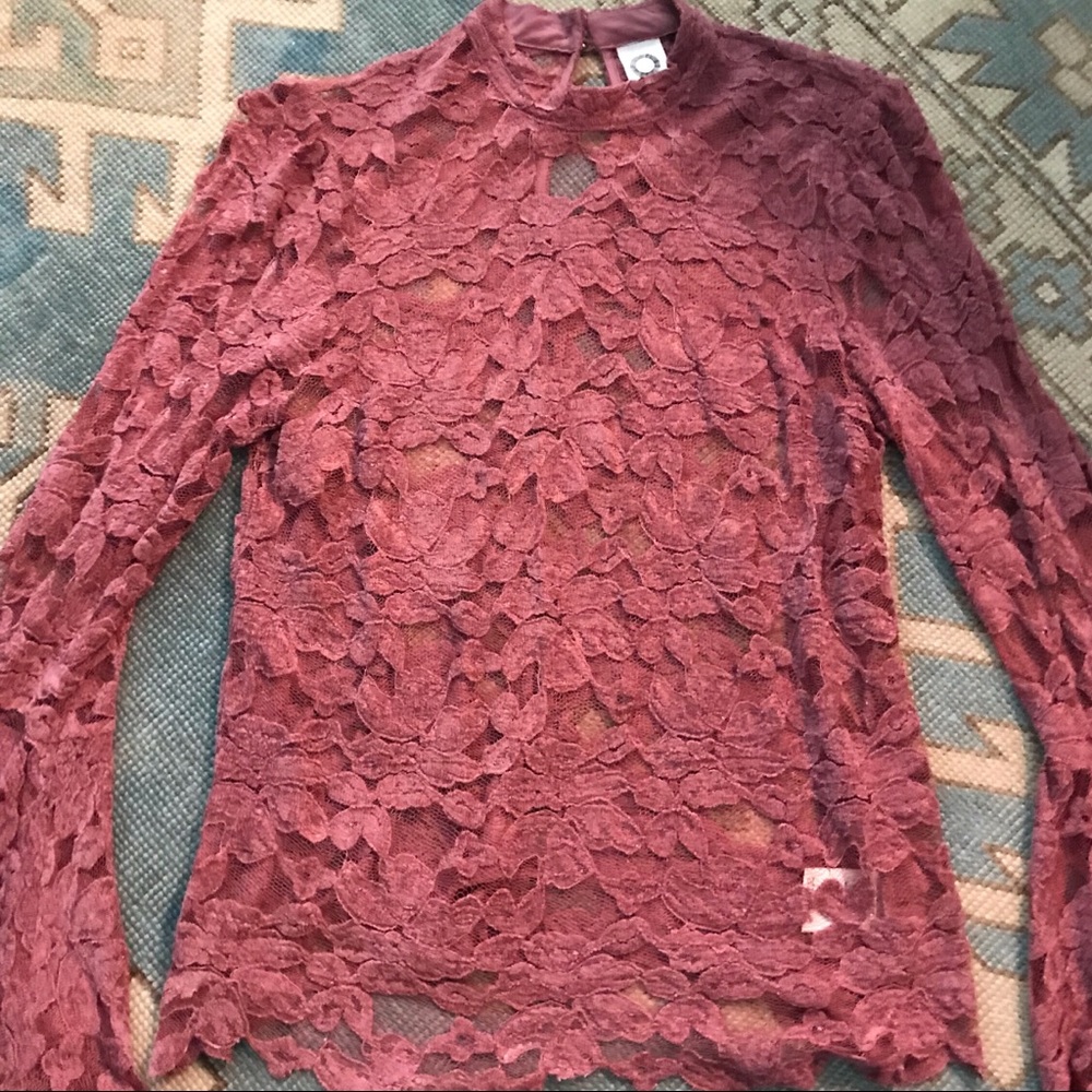 Akemi + Kin Lacetop - Picture 4 of 6
